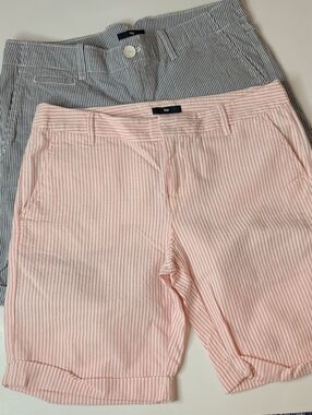 GAP Bermuda Shorts Bundle Size 4 Women's pink Seersucker & Blue White Striped